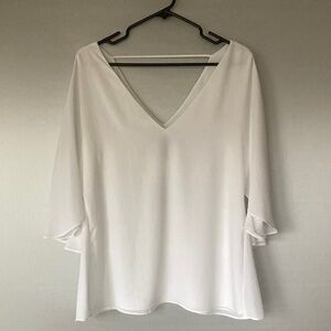 NWT WHITE HOUSE BLACK MARKET White V-Neck Cape Sleeve Blouse Size L
